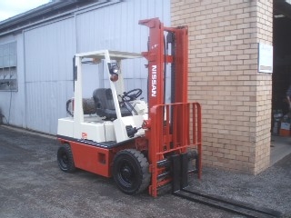 Nissan 203200 Forklift