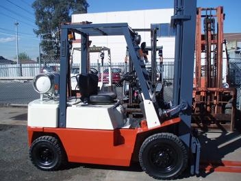 Nissan 203320 Forklift