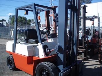 Nissan 203320 Forklift