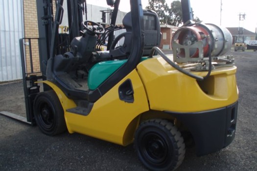 Komatsu FG25-16 207320 secondhand forklift