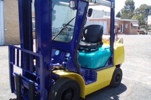 Komatsu FG25-14 Forklift for Sale