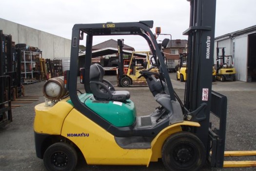 Komatsu FG25HT-16 forklift for sale