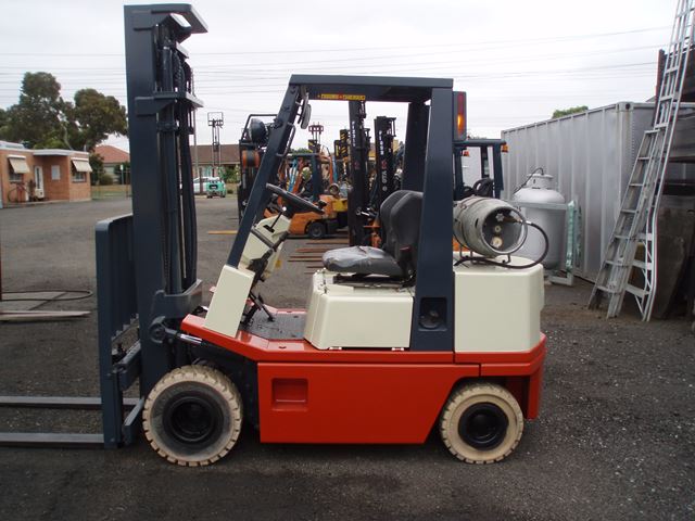 Used nissan forklifts dallas #2